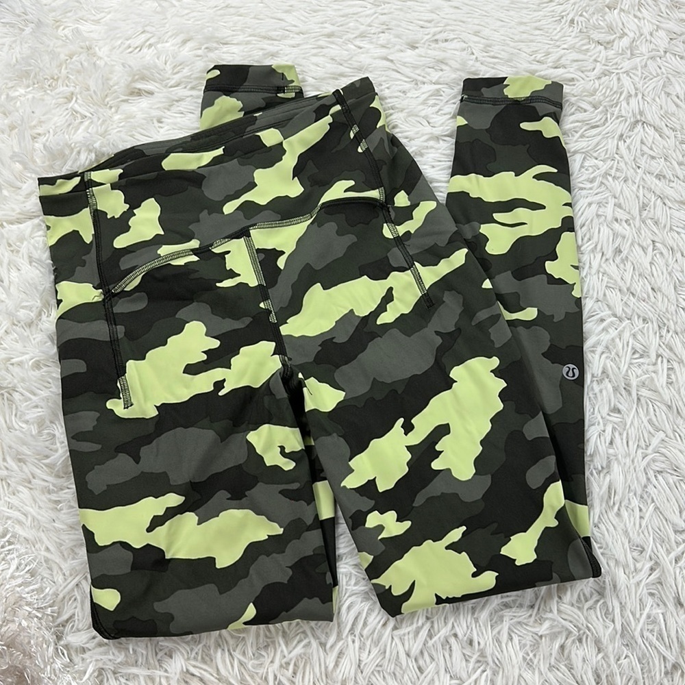 Lululemon Swift Speed High-Rise Tight 28" Heritage 365 Camo Crispin Green Multi